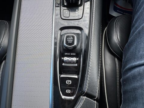 Volvo XC90 2.0 B5 MHEV R-Design Pro Auto 4WD Euro 6 (s/s) 5dr 60