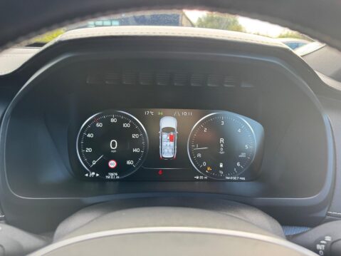 Volvo XC90 2.0 B5 MHEV R-Design Pro Auto 4WD Euro 6 (s/s) 5dr 63