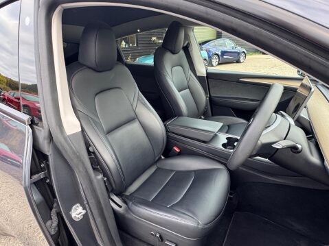 Tesla Model Y (Dual Motor) Long Range Auto 4WDE 5dr 43