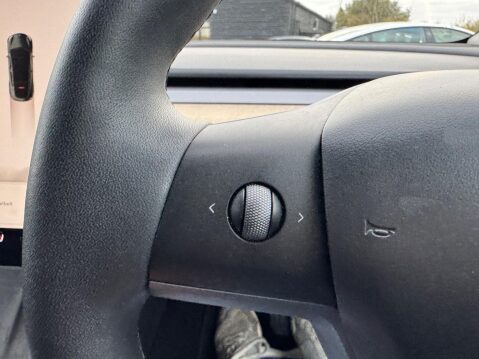 Tesla Model Y (Dual Motor) Long Range Auto 4WDE 5dr 81