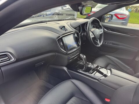 Maserati Ghibli 3.0 V6 Royale ZF Euro 6 (s/s) 4dr 29