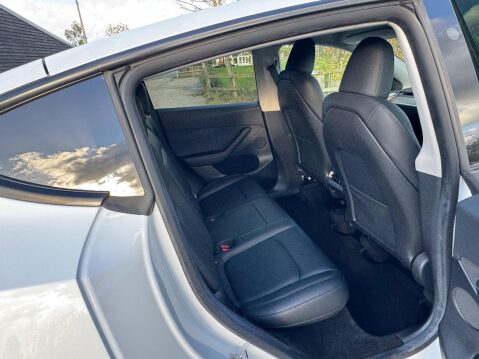 Tesla Model Y (Dual Motor) Long Range Auto 4WDE 5dr 40