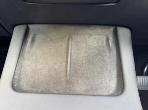 Tesla Model Y (Dual Motor) Long Range Auto 4WDE 5dr 73