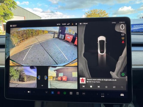 Tesla Model Y (Dual Motor) Long Range Auto 4WDE 5dr 31