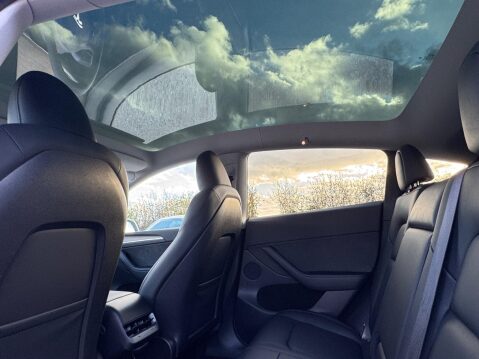 Tesla Model Y (Dual Motor) Long Range Auto 4WDE 5dr 57