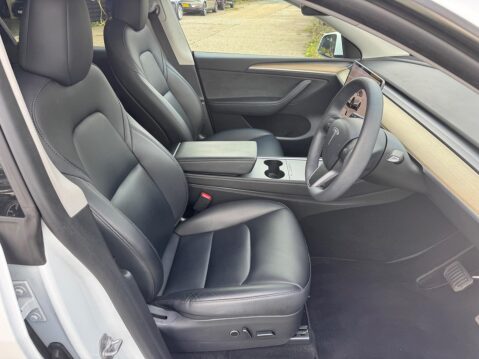 Tesla Model Y Auto RWD 5dr 73