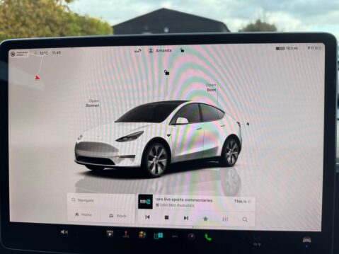 Tesla Model Y Auto RWD 5dr 76