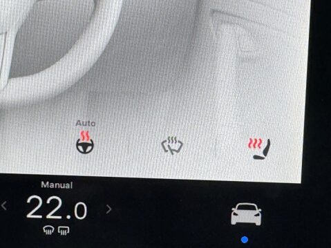 Tesla Model Y Auto RWD 5dr 61