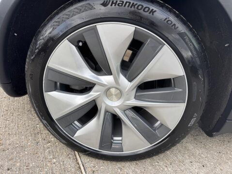 Tesla Model Y Auto RWD 5dr 17