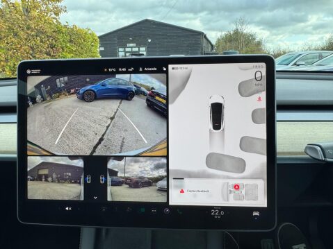Tesla Model Y Auto RWD 5dr 9
