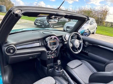 Mini Convertible 1.5 Cooper Steptronic Euro 6 (s/s) 2dr 11