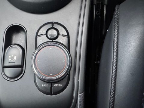 Mini Countryman 1.5 Cooper Auto 6Spd ALL4 Euro 6 (s/s) 5dr 69