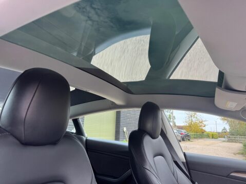 Tesla Model 3 (Dual Motor) Long Range Auto 4WDE 4dr 71