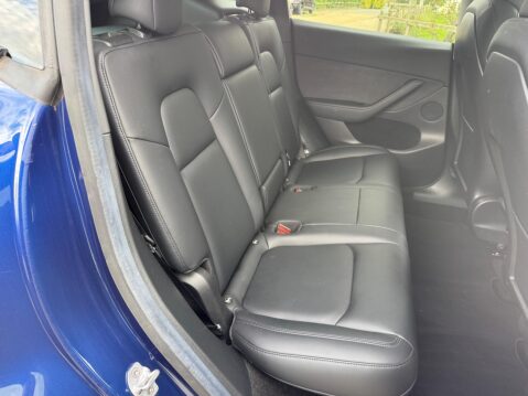 Tesla Model Y (Dual Motor) Long Range Auto 4WDE 5dr 45