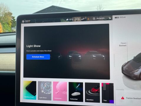 Tesla Model Y (Dual Motor) Long Range Auto 4WDE 5dr 51