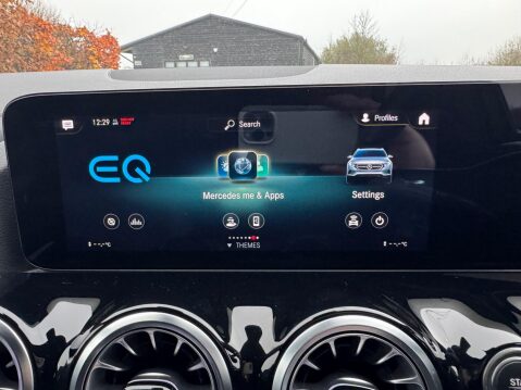 Mercedes-Benz EQA EQA 350 66.5kWh AMG Line Auto 4MATIC 5dr 54