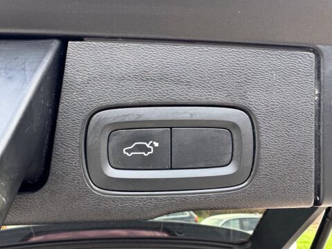 Volvo XC60 2.0h T6 Recharge 11.6kWh Inscription Expression Auto AWD Euro 6 (s/s) 5dr 12