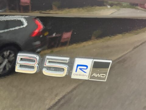 Volvo XC90 2.0 B5 MHEV R-Design Pro Auto 4WD Euro 6 (s/s) 5dr 17