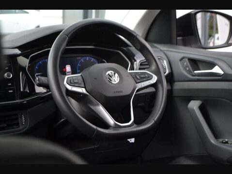 Volkswagen T-Cross 1.0 TSI First Edition 34