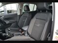 Volkswagen T-Cross 1.0 TSI First Edition 26