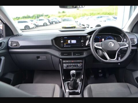 Volkswagen T-Cross 1.0 TSI First Edition 32