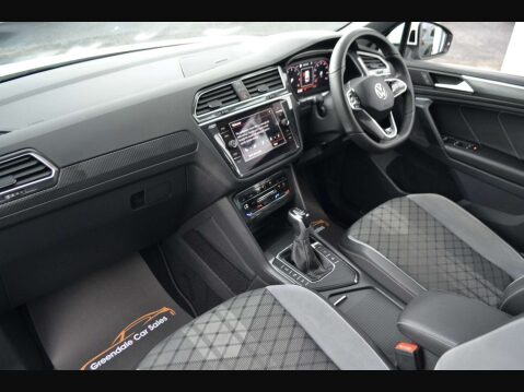 Volkswagen Tiguan 2.0 Tiguan R-Line TDI Semi-Auto 5dr 36