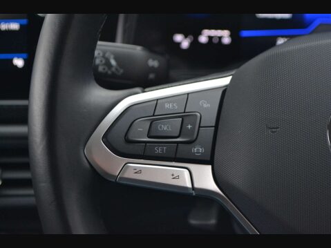 Volkswagen Polo 1.0 Polo Life 5dr 37