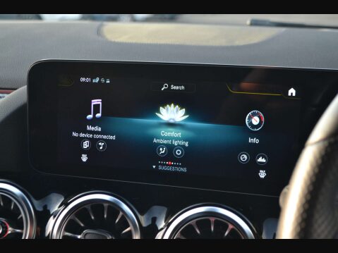 Mercedes-Benz GLA 1.3 GLA 200 AMG Line Premium+ Night Edition A 5dr 54