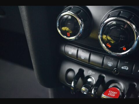 Mini Hatch 1.5 Cooper Classic 3dr 37