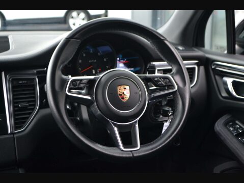 Porsche Macan 3.0 Macan GTS Semi-Auto 4WD 5dr 47