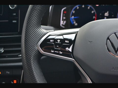 Volkswagen T-Roc 1.5 T-Roc R-Line TSI 5dr 40