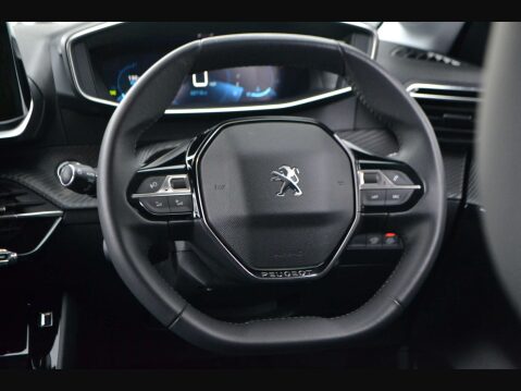 Peugeot 208 1.2 208 Allure Premium PureTech S/S 5dr 39