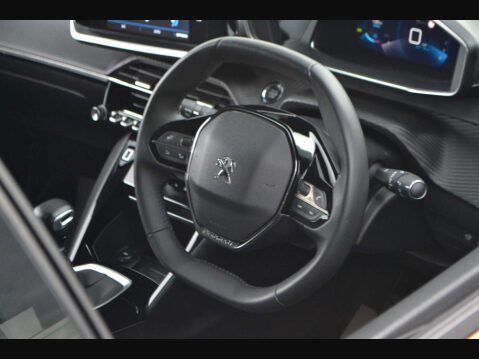 Peugeot 208 1.2 208 Allure Premium PureTech S/S 5dr 33