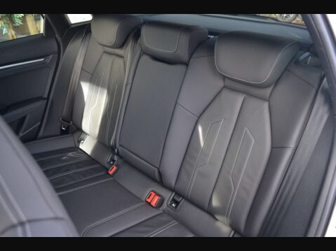 Audi A3 1.5 A3 Sportback 35 TFSI S Line 5dr 28