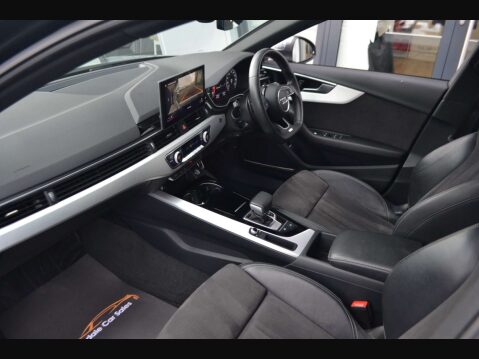 Audi A4 2.0 A4 S Line 40 TFSI Semi-Auto 5dr 28