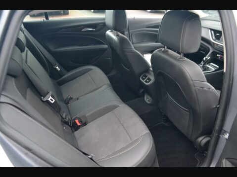 Vauxhall Insignia 1.6 Turbo D ecoTEC BlueInjection SRi Nav 23