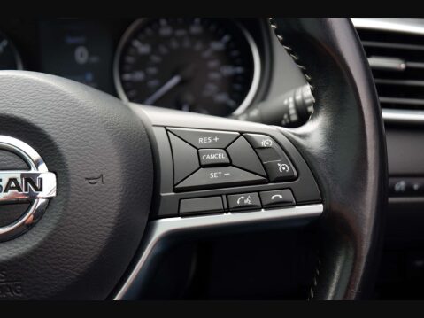 Nissan Qashqai 1.5 Qashqai N-Connecta dCi 5dr 32