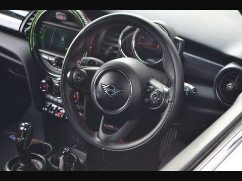 Mini Hatch 2.0 John Cooper Works Auto 3dr 30