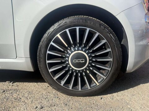 Fiat 500 1.0 MHEV Launch Edition Hatchback 3dr Petrol Manual Euro 6 (s/s) (70 bhp) 11