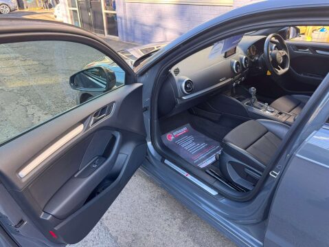 Audi A3 1.5 A3 Sportback Black Edition TFSI Semi-Auto 5dr 32