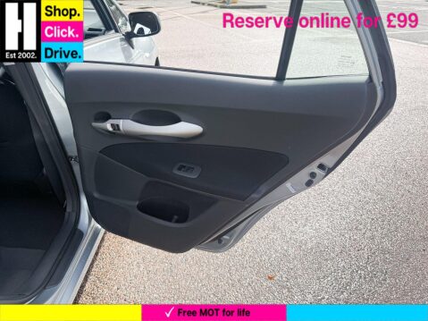 Toyota Auris 1.4 Limited Edition 5dr 33