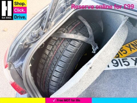 Vauxhall Omega 3.0i V6 24V Elite 4dr (leather) 35