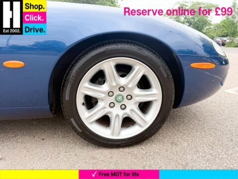 Jaguar XK8 4.0 2dr 12