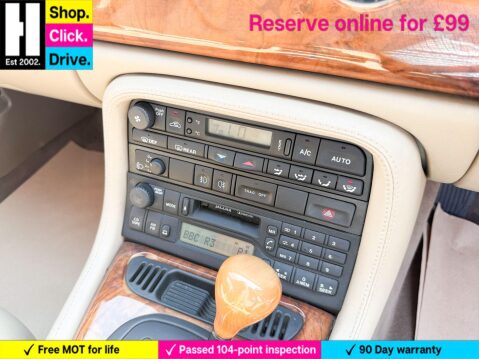 Jaguar XK8 4.0 2dr 59