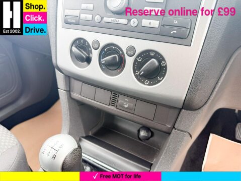 Ford Focus 1.6 LX 5dr 42