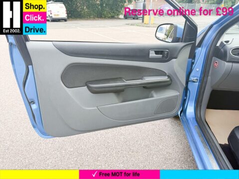 Ford Focus 1.6 Titanium 3dr 34