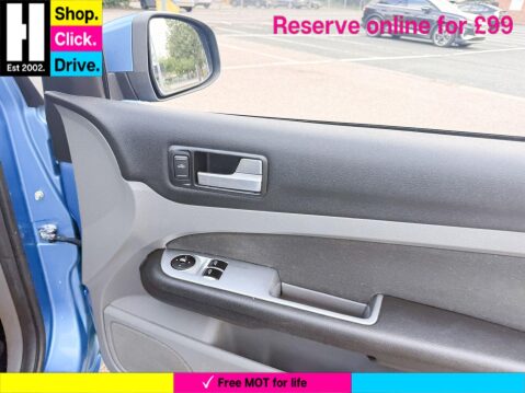 Ford Focus 1.6 Titanium 3dr 30