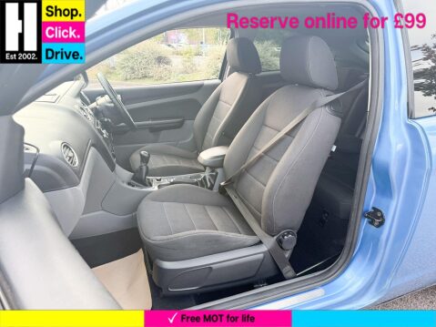 Ford Focus 1.6 Titanium 3dr 36