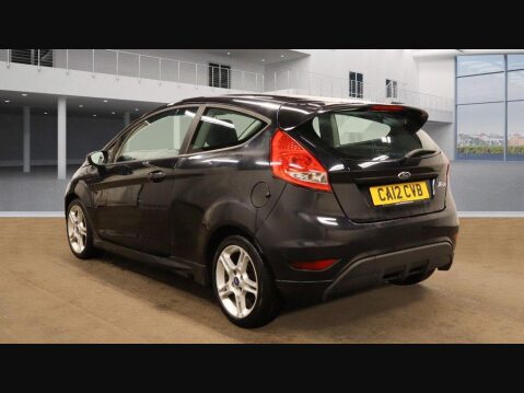 Ford Fiesta 1.6 Zetec S Hatchback 3dr Petrol Manual (132 g/km, 118 bhp) 4
