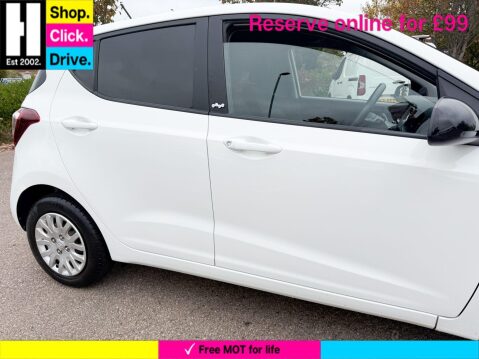 Hyundai i10 1.0 Play Hatchback 5dr Petrol Manual Euro 6 (67 ps) 14